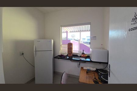 Cozinha de kitnet/studio para alugar com 1 quarto, 35m² em Prado, Belo Horizonte