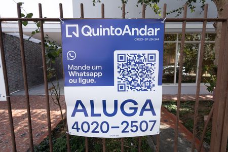 Placa de casa para alugar com 6 quartos, 225m² em Vila Betania, São José dos Campos