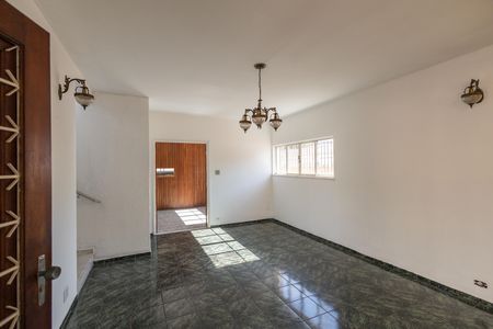 Casa para alugar com 6 quartos, 225m² em Vila Betania, São José dos Campos