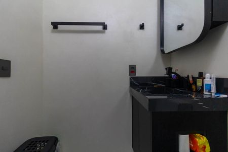 Apartamento à venda com 45m², 2 quartos e sem vaga Apartamento à venda com 45m², 2 quartos e sem vagaBanheiro