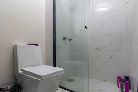 Apartamento à venda com 45m², 2 quartos e sem vaga Apartamento à venda com 45m², 2 quartos e sem vagaBanheiro