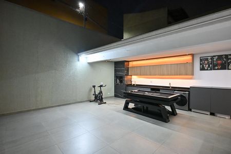 Quintal de casa para alugar com 3 quartos, 160m² em Jardim Wanda, Taboão da Serra
