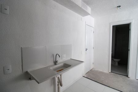 Cozinha de apartamento para alugar com 2 quartos, 32m² em Jaguaré, São Paulo