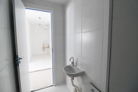 Banheiro de apartamento para alugar com 2 quartos, 32m² em Jaguaré, São Paulo
