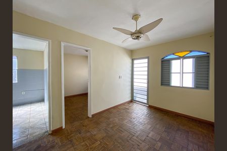Casa para alugar com 3 quartos, 800m² em Conjunto Agua Branca, Contagem