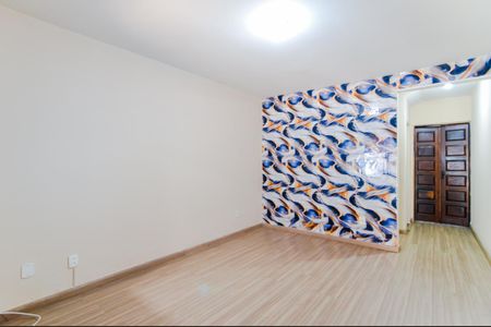 Casa à venda com 2 quartos, 107m² em Jardim Cocaia, Guarulhos