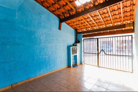 Garagem de casa à venda com 2 quartos, 107m² em Jardim Cocaia, Guarulhos