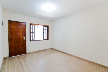 Casa à venda com 2 quartos, 107m² em Jardim Cocaia, Guarulhos