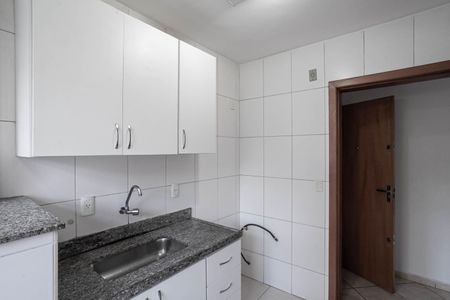 Cozinha e Área de Serviço de apartamento para alugar com 2 quartos, 53m² em Manacás, Belo Horizonte