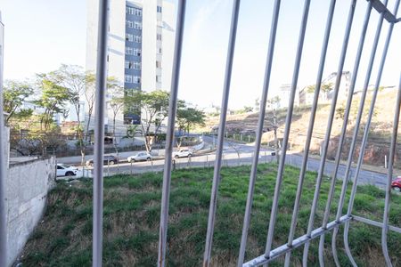 Quarto 1 - Vista de apartamento para alugar com 2 quartos, 53m² em Manacás, Belo Horizonte