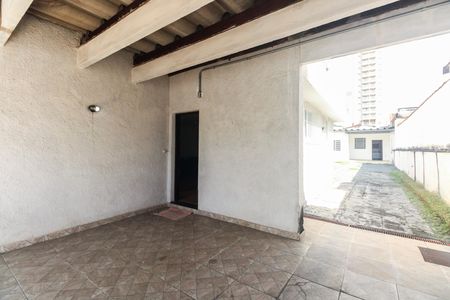 Garagem de casa para alugar com 4 quartos, 300m² em Chácara Califórnia, São Paulo