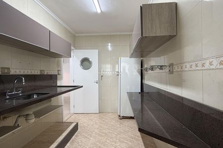Cozinha e Área de Serviço de apartamento para alugar com 1 quarto, 45m² em Ponta da Praia, Santos