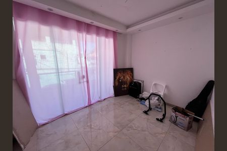 Casa à venda com 370m², 5 quartos e 1 vaga Casa à venda com 370m², 5 quartos e 1 vagaQuarto casa 2