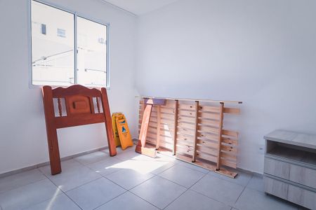 Quarto 1 de apartamento para alugar com 2 quartos, 44m² em Residencial Monte Carlo, Goiânia
