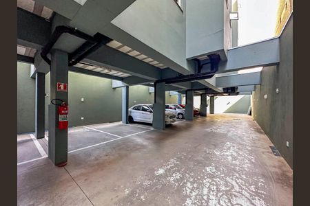 Garagem de kitnet/studio para alugar com 1 quarto, 20m² em Vila Sao Pedro, Santo André