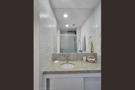 Apartamento para alugar com 35m², 1 quarto e 1 vaga Apartamento para alugar com 35m², 1 quarto e 1 vagaBanheiro