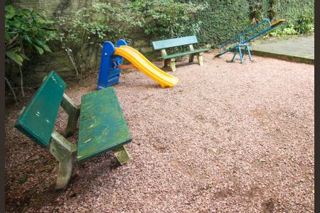 Área comum - Playground de casa de condomínio para alugar com 3 quartos, 87m² em Lomba do Pinheiro, Porto Alegre