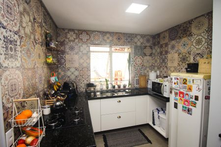 Cozinha de casa de condomínio para alugar com 3 quartos, 87m² em Lomba do Pinheiro, Porto Alegre