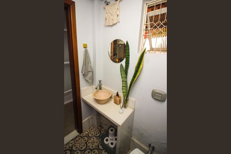 Lavabo de casa de condomínio para alugar com 3 quartos, 87m² em Lomba do Pinheiro, Porto Alegre