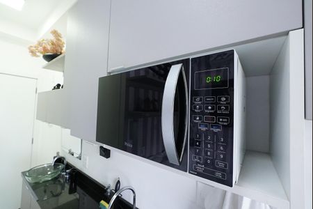 Cozinha de kitnet/studio para alugar com 1 quarto, 19m² em Liberdade, São Paulo