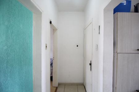Corredor de apartamento para alugar com 1 quarto, 60m² em Floresta, Porto Alegre