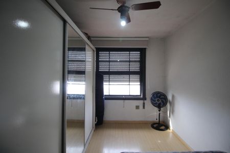 Quarto 1 de apartamento para alugar com 1 quarto, 60m² em Floresta, Porto Alegre