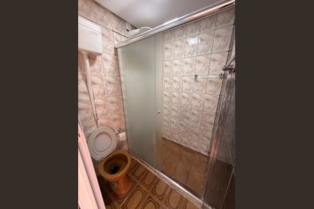 Banheiro de apartamento para alugar com 2 quartos, 40m² em Conjunto Habitacional Brigadeiro Faria Lima, São Paulo