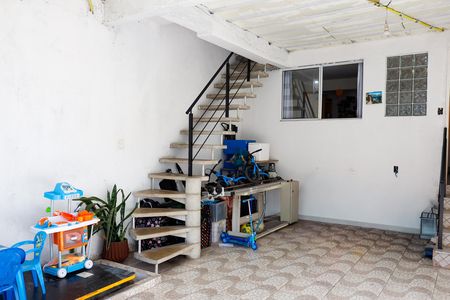 Garagem de casa para alugar com 3 quartos, 130m² em Jaguaribe, Osasco