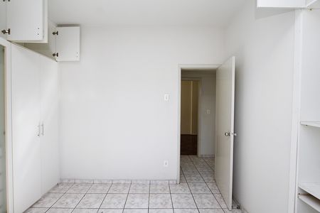 Quarto 2 de apartamento para alugar com 2 quartos, 90m² em Nova Suíça, Belo Horizonte