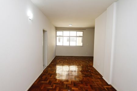 Sala de apartamento para alugar com 2 quartos, 90m² em Nova Suíça, Belo Horizonte