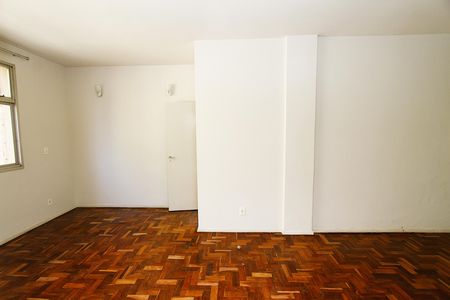 Sala de apartamento para alugar com 2 quartos, 90m² em Nova Suíça, Belo Horizonte