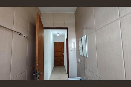 Banheiro de apartamento para alugar com 1 quarto, 45m² em Vila Santa Margarida, Ferraz de Vasconcelos