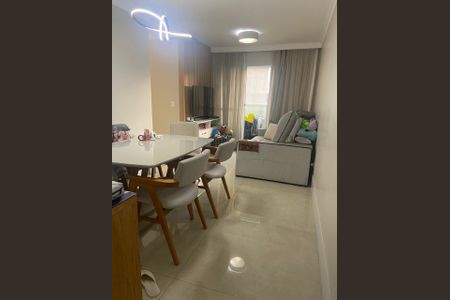 Apartamento à venda com 63m², 3 quartos e 1 vaga Apartamento à venda com 63m², 3 quartos e 1 vagaSala