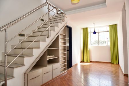 Apartamento à venda com 3 quartos, 132m² em Coração Eucarístico, Belo Horizonte