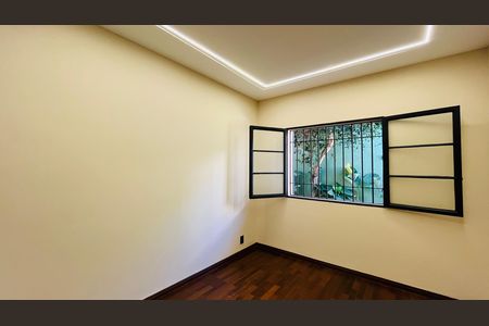 Casa à venda com 3 quartos, 295m² em Jardim das Paineiras, Campinas