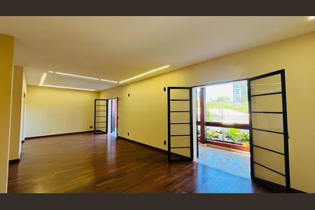 Casa à venda com 3 quartos, 295m² em Jardim das Paineiras, Campinas