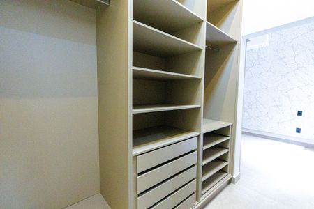 Casa à venda com 175m², 3 quartos e 1 vaga