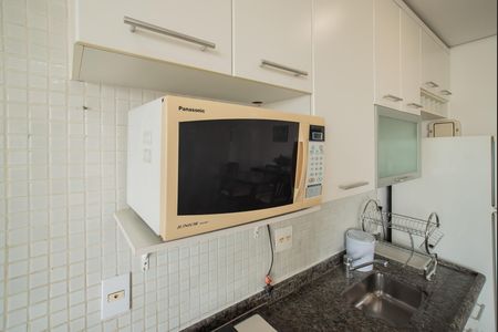 Cozinha de apartamento para alugar com 1 quarto, 45m² em Vila Clementino, São Paulo