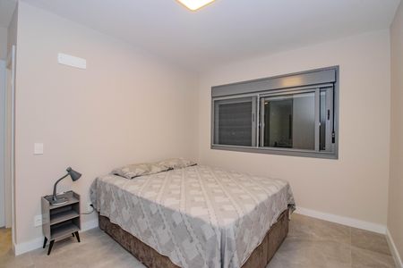 Suíte de apartamento para alugar com 2 quartos, 98m² em Petrópolis, Porto Alegre