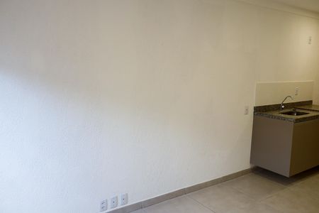 Studio para alugar com 20m², 1 quarto e sem vaga Studio para alugar com 20m², 1 quarto e sem vagaSala/Quarto