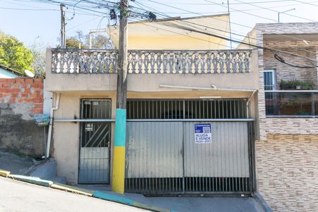 Fachada  de casa para alugar com 2 quartos, 90m² em Vila Solange, São Paulo