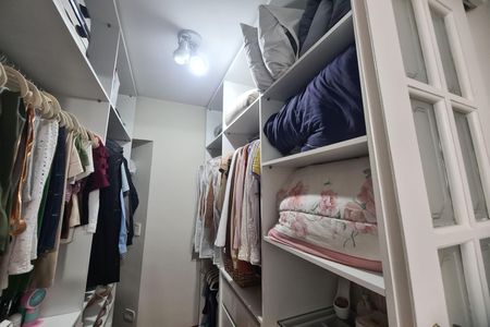 Apartamento à venda com 89m², 3 quartos e 1 vaga Apartamento à venda com 89m², 3 quartos e 1 vagaCloset