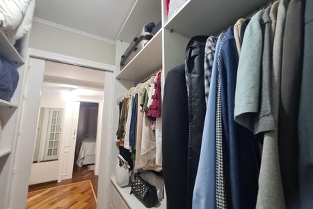 Apartamento à venda com 89m², 3 quartos e 1 vaga Apartamento à venda com 89m², 3 quartos e 1 vagaCloset