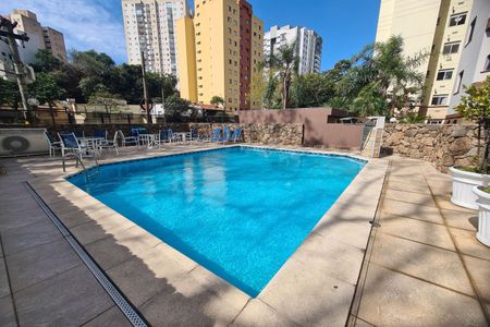 Apartamento à venda com 89m², 3 quartos e 1 vaga Apartamento à venda com 89m², 3 quartos e 1 vagaÁrea comum - Piscina