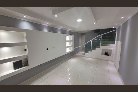 Casa para alugar com 2 quartos, 130m² em Jardim Egle, São Paulo