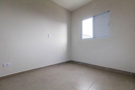 Quarto 2 de apartamento para alugar com 2 quartos, 46m² em Vila Nhocuné, São Paulo