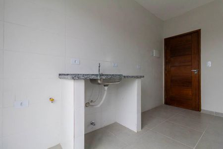 Cozinha e Área de Serviço de apartamento para alugar com 2 quartos, 46m² em Vila Nhocuné, São Paulo