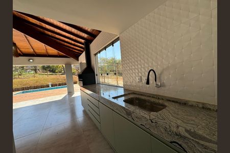 Casa à venda com 3 quartos, 1000m² em Francisco Pereira, Lagoa Santa