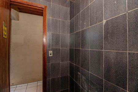 Banheiro de casa para alugar com 3 quartos, 85m² em Jardim Carvalho, Porto Alegre
