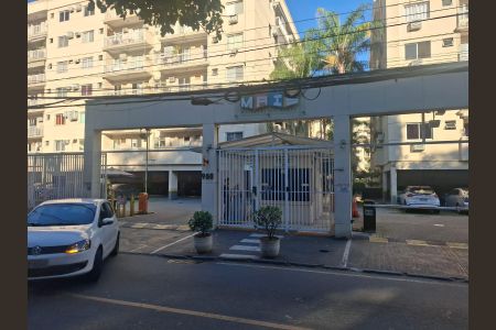 Fachada de apartamento para alugar com 2 quartos, 60m² em Taquara, Rio de Janeiro